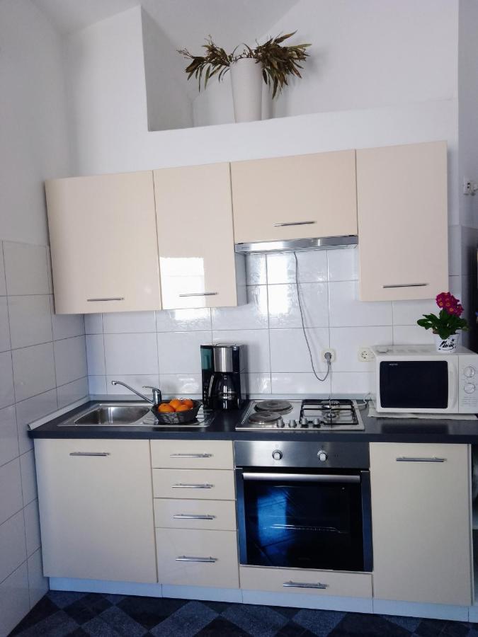 Abelia Sea View Apartment Pula Exterior photo